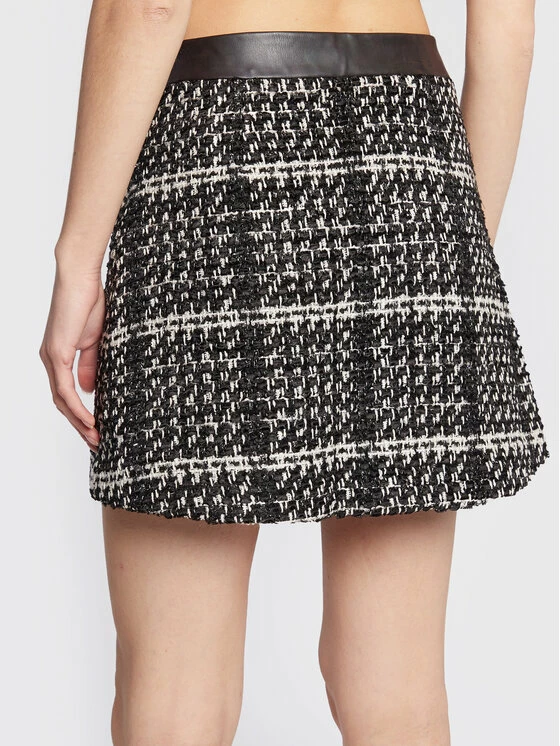 Sisley Γυναίκες Φούστα Mini 4SYLL000R Μαύρο Regular Fit 5 Sisley Γυναίκες Φούστα Mini 4SYLL000R Μαύρο Regular Fit - Image 3