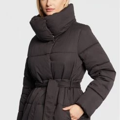 Sisley Γυναίκες Χειμωνιάτικα Μπουφάν Μπουφάν πουπουλένιο 26H9LN01S Μαύρο Oversize -Sisley Εκπτώσεις unnamed file 114