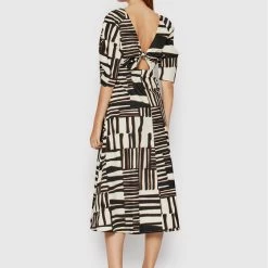 Sisley Γυναίκες Καθημερινά Φορέματα Φόρεμα καθημερινό 4O5RLV01H Έγχρωμο Regular Fit -Sisley Εκπτώσεις unnamed file 1362