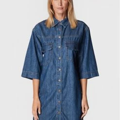 Sisley Γυναίκες Φορέματα σε Στυλ Πουκάμισο & Σεμιζιέ Φόρεμα τζιν 4FU6LV023 Μπλε Regular Fit