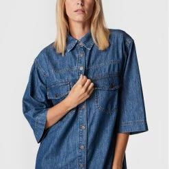 Sisley Γυναίκες Φορέματα σε Στυλ Πουκάμισο & Σεμιζιέ Φόρεμα τζιν 4FU6LV023 Μπλε Regular Fit -Sisley Εκπτώσεις unnamed file 241