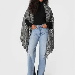 Sisley Γυναίκες Κασκόλ Πόντσο 6HKYWU00V Μαύρο -Sisley Εκπτώσεις unnamed file 334