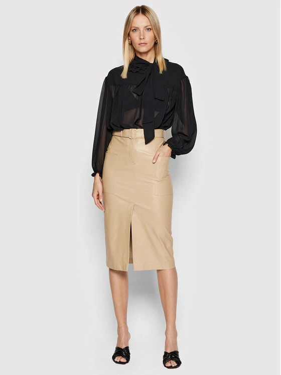 Sisley Γυναίκες Μπλουζάκια Μπλουζάκι 593YLQ004 Μαύρο Regular Fit 4 Sisley Γυναίκες Μπλουζάκια Μπλουζάκι 593YLQ004 Μαύρο Regular Fit - Image 2