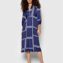 Sisley Γυναίκες Καθημερινά Φορέματα Φόρεμα καθημερινό 4F0SLV00J Σκούρο μπλε Relaxed Fit 8 Sisley Γυναίκες Καθημερινά Φορέματα Φόρεμα καθημερινό 4F0SLV00J Σκούρο μπλε Relaxed Fit -Sisley Εκπτώσεις unnamed file 619