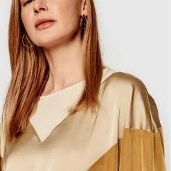 Sisley Γυναίκες Μπλουζάκια Μπλουζάκι 5SQCLQ00F Καφέ Regular Fit 10 Sisley Γυναίκες Μπλουζάκια Μπλουζάκι 5SQCLQ00F Καφέ Regular Fit -Sisley Εκπτώσεις unnamed file 720