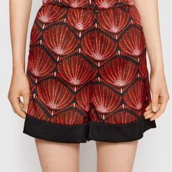 Sisley Γυναίκες Υφασμάτινα Σορτς Σορτς υφασμάτινο 4D9NL900E Κόκκινο Relaxed Fit